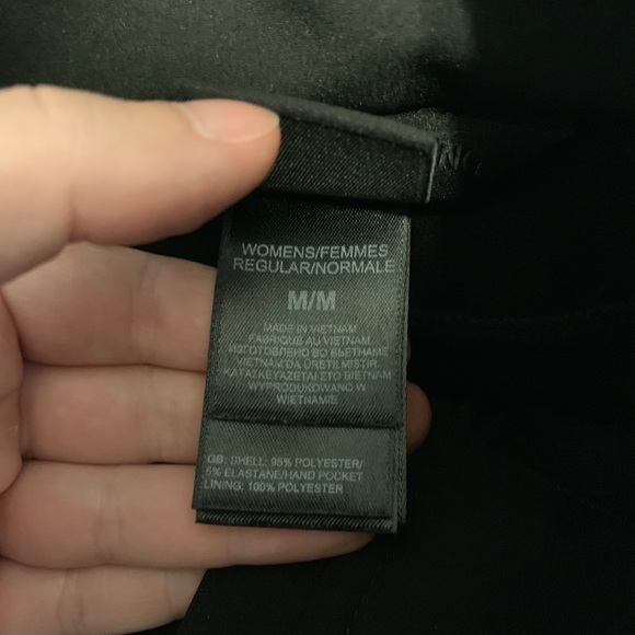 Women’s North Face Jacket - Medium - Picture 2 of 3